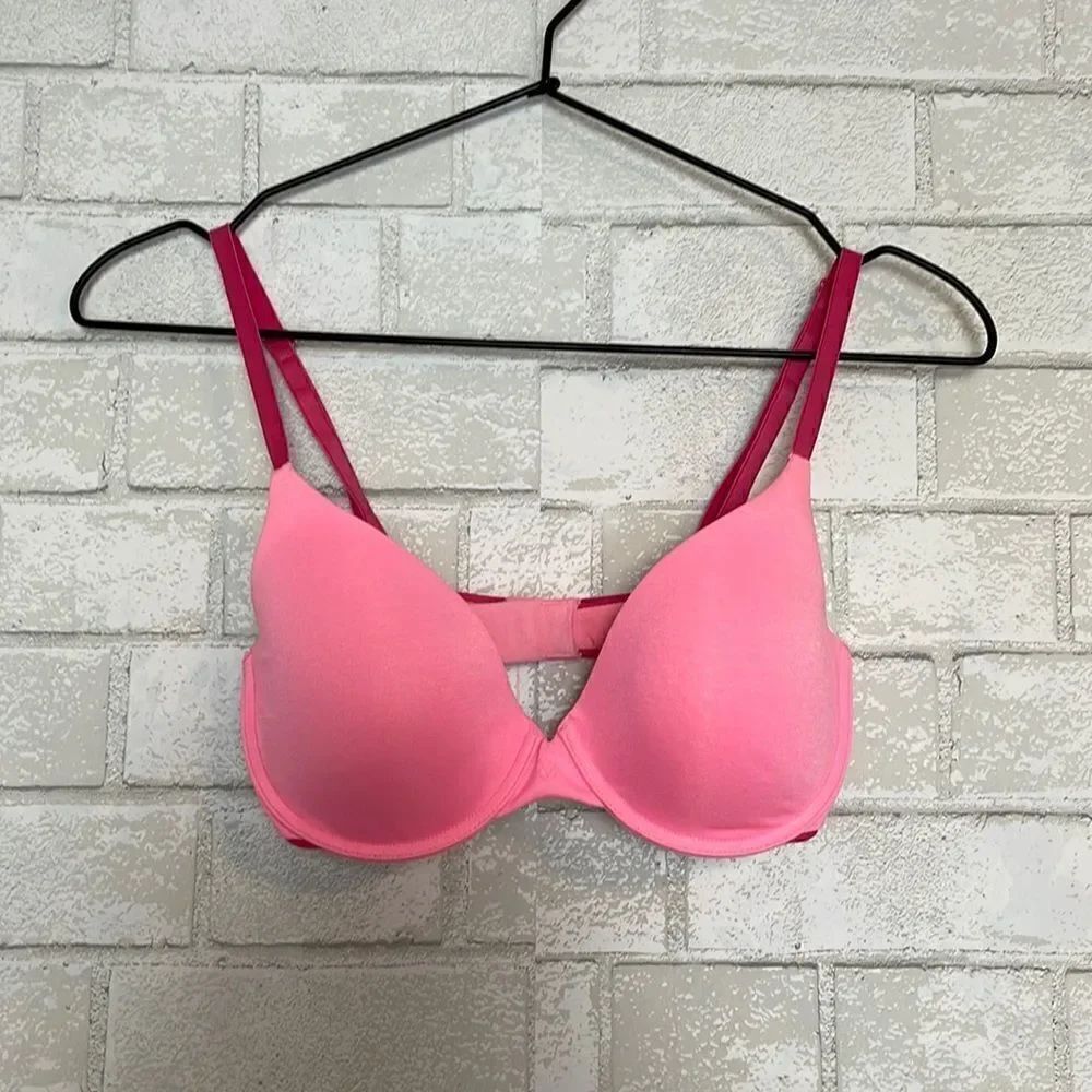 Victoria’s Secret Pink Uplift Semi Demi Bra 32